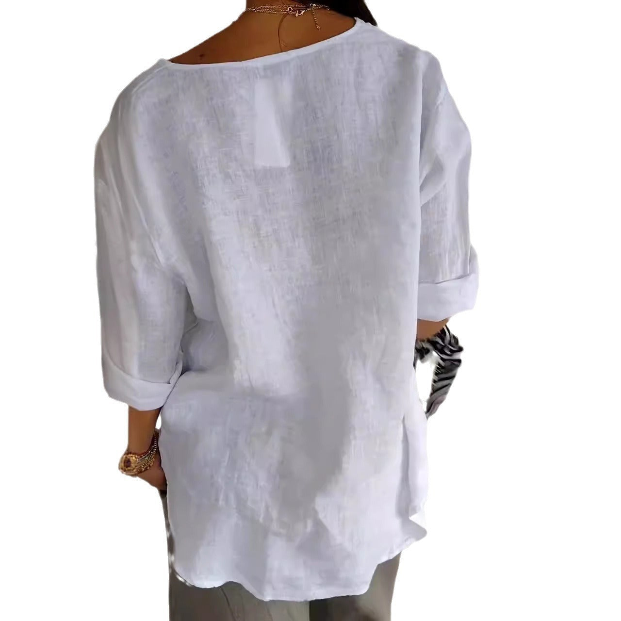 Caroline – Weiches V-Ausschnitt T-Shirt aus Baumwolle und Leinen mit Knopf