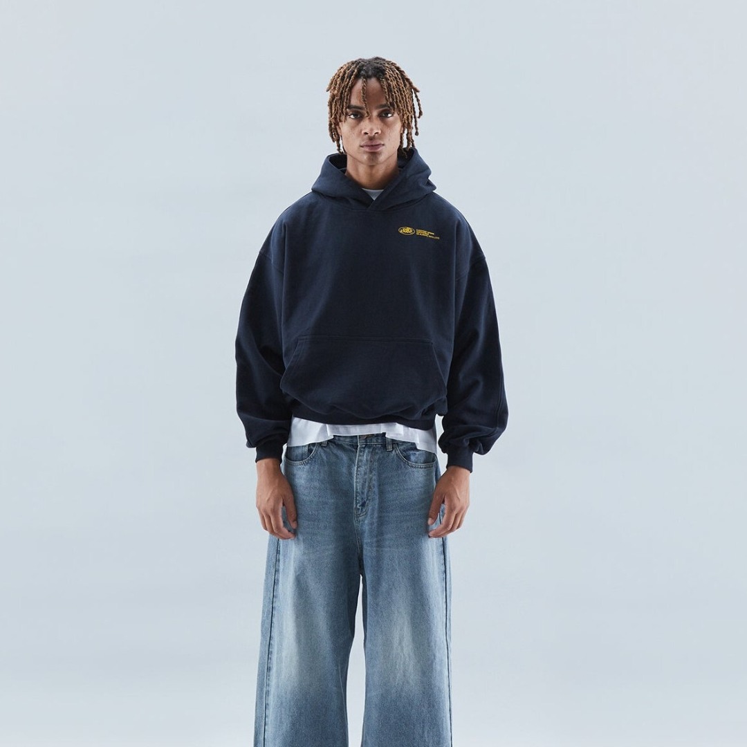 Damen Oversize Hoodie mit Kapuze und Statement-Print – Urban Streetwear für Freizeit & Alltag